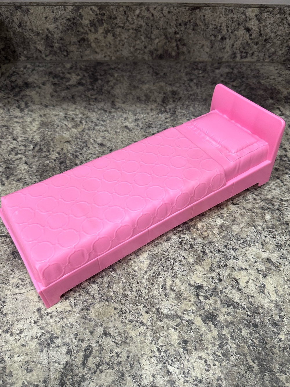 Barbie Bed Dream House Furniture Toy Mattel Replacement Part Pink
